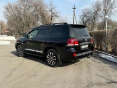 Сүрөт унаа Toyota Land Cruiser