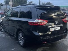 Сүрөт унаа Toyota Sienna