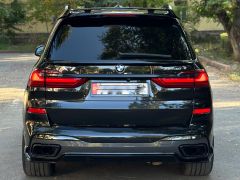 Фото авто BMW X7