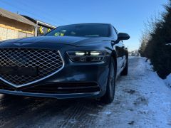 Photo of the vehicle Genesis G90