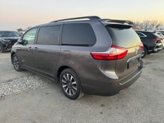 Сүрөт унаа Toyota Sienna