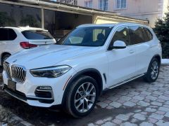 Photo of the vehicle BMW X5