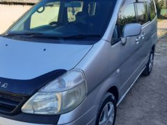 Сүрөт унаа Nissan Serena