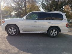 Photo of the vehicle Lexus LX