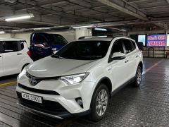 Сүрөт унаа Toyota RAV4