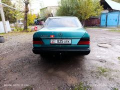 Photo of the vehicle Mercedes-Benz W124