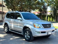 Photo of the vehicle Lexus GX