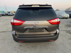 Сүрөт унаа Toyota Sienna