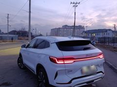 Фото авто BYD Song Plus