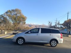 Photo of the vehicle Toyota Wish