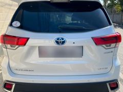 Photo of the vehicle Toyota Highlander