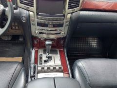 Photo of the vehicle Lexus LX