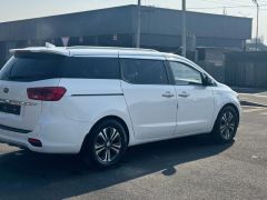 Photo of the vehicle Kia Carnival