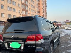 Photo of the vehicle Lexus LX