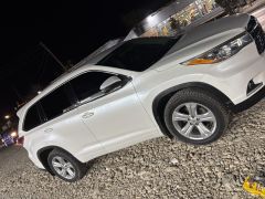 Photo of the vehicle Toyota Highlander