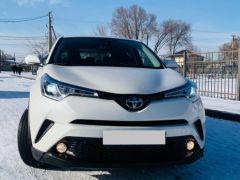 Сүрөт унаа Toyota C-HR