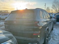 Photo of the vehicle BMW X5