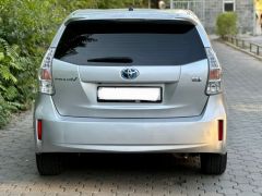 Фото авто Toyota Prius v (+)