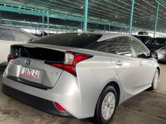 Фото авто Toyota Prius