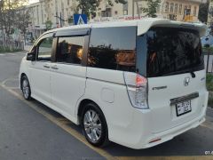 Фото авто Honda Stepwgn