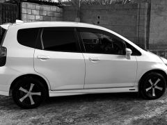 Фото авто Honda Fit