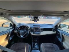 Сүрөт унаа Toyota RAV4