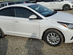 Photo of the vehicle Hyundai Accent