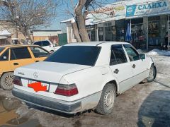 Фото авто Mercedes-Benz W124