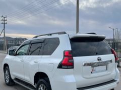 Сүрөт унаа Toyota Land Cruiser Prado