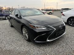 Photo of the vehicle Lexus ES