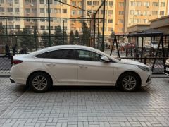 Photo of the vehicle Hyundai Sonata