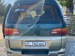 Сүрөт унаа Mitsubishi Delica