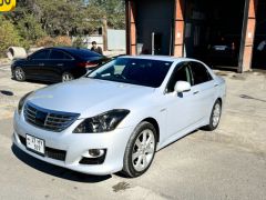 Photo of the vehicle Toyota Crown