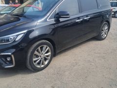 Фото авто Kia Carnival