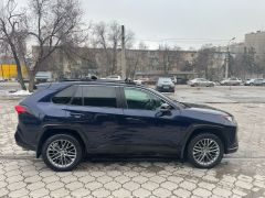 Сүрөт унаа Toyota RAV4