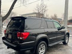 Сүрөт унаа Toyota Sequoia