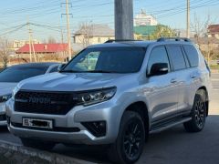 Фото авто Toyota Land Cruiser Prado