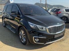 Photo of the vehicle Kia Carnival