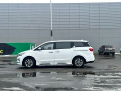 Photo of the vehicle Kia Carnival