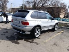 Photo of the vehicle BMW X5