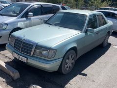 Сүрөт унаа Mercedes-Benz W124