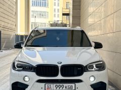 Photo of the vehicle BMW X5