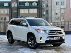 Photo of the vehicle Toyota Highlander