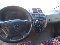 Сүрөт унаа Mercedes-Benz Vito