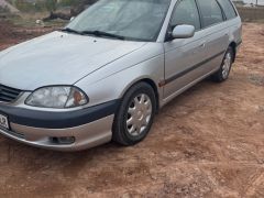 Сүрөт унаа Toyota Avensis