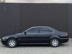 Photo of the vehicle BMW 5 Series