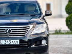 Сүрөт унаа Lexus LX