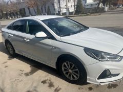 Photo of the vehicle Hyundai Sonata