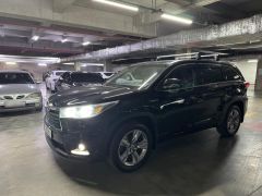 Photo of the vehicle Toyota Highlander