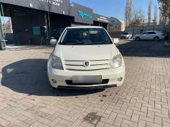 Сүрөт унаа Toyota Ist